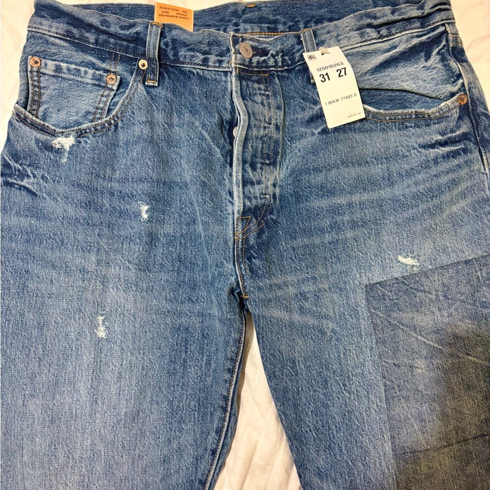 Rugged Classic Levi’s - NWT - Picture 6 of 6